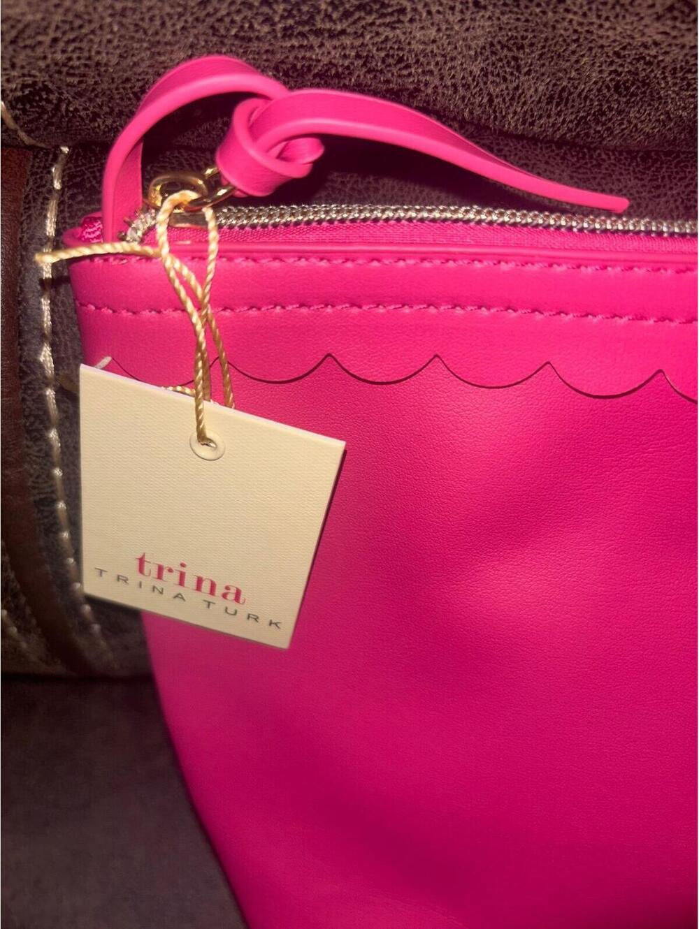 Trina Turk Hot Pink Scalloped Cosmetic Makeup Bag NWT Pouch - Picture 5 of 7